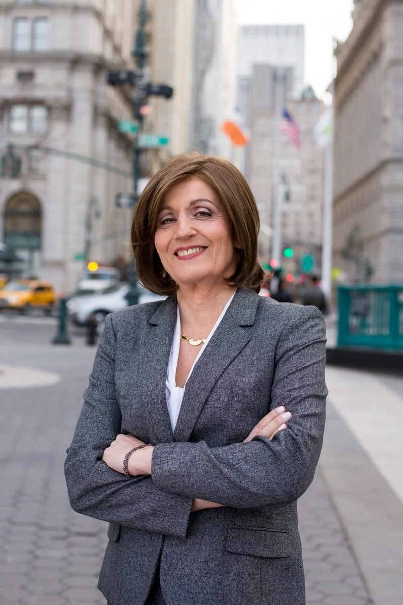 Kristen Prata Browde, Westchester divorce and family law attorney, outside a New York courthouse